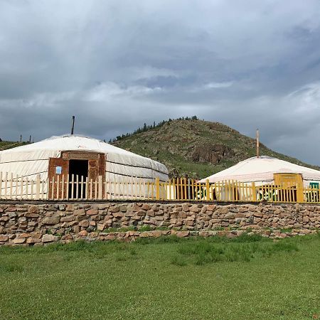 Готель Sara'S Camp Zuunmod Екстер'єр фото