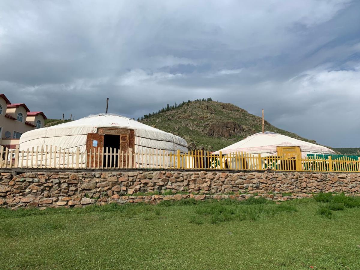 Готель Sara'S Camp Zuunmod Екстер'єр фото