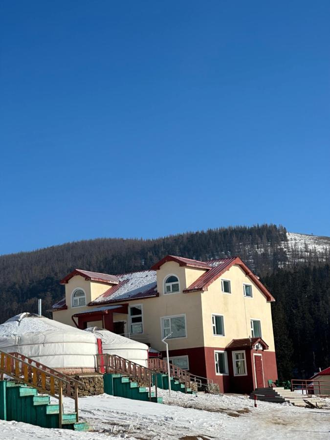 Готель Sara'S Camp Zuunmod Екстер'єр фото